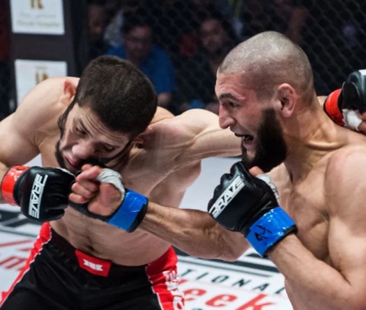 Khamzat Chimaev lên án kiểu truyền thông "định hướng sắc tộc" với đồng nghiệp ở UFC