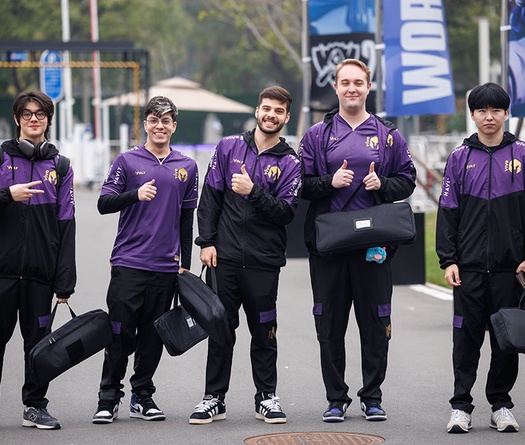 Kết quả CKTG 2025 ngày 24/10: VKS ngẩng cao đầu rời cuộc chơi, BLG đi tiếp trong bất an