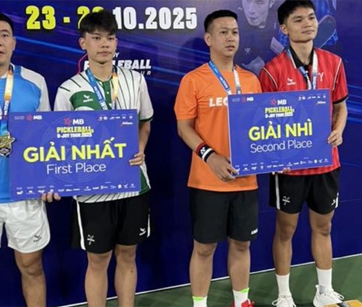 Lý Hoàng Nam vô địch nhờ đối thủ đến muộn, nổ ra drama khuấy đảo cộng đồng pickleball Việt Nam