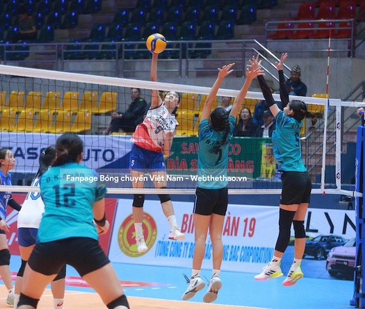 Hà Nội Tasco Auto huỷ diệt đối thủ, giành tấm vé vào bán kết giải bóng chuyền hạng A 2025