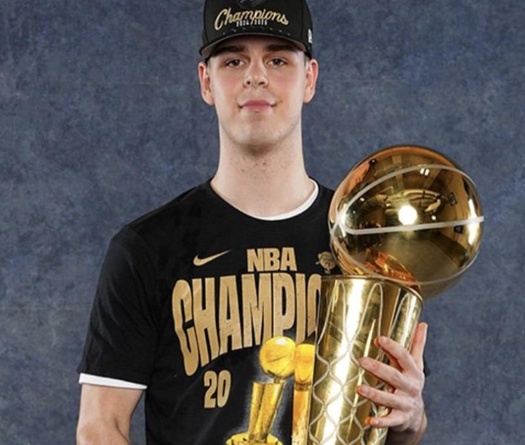 Cầu thủ 20 tuổi vừa vô địch NBA 2025 bị chẩn đoán mắc bệnh ung thư