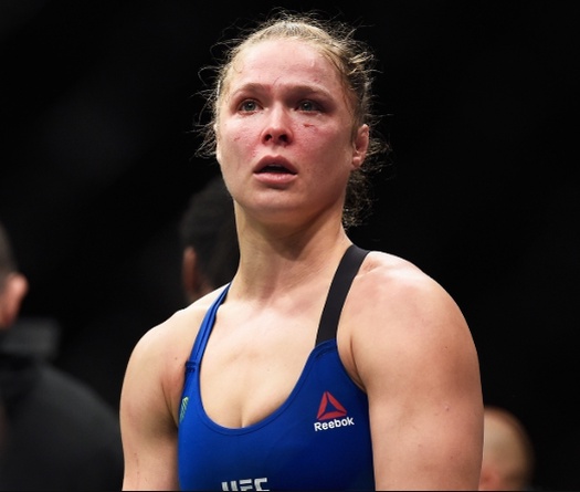 Huyền thoại UFC Ronda Rousey: Fan MMA mau quên đến tàn nhẫn
