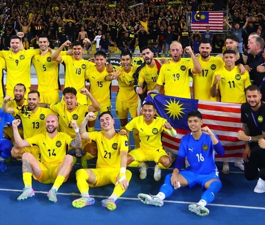 Lời khuyên cho bóng đá Malaysia: Đừng lãng phí thời gian và tiền bạc vô ích