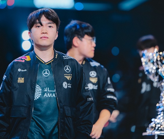 Cộng đồng LMHT sôi sục trước chung kết CKTG 2025: “Faker vs Bdd chỉ là bề nổi"