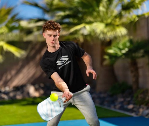 Kỹ thuật lob tấn công trong pickleball: Khi nào nên dùng?