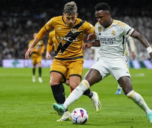 Real Madrid vs Rayo: Vinicius chống lại "tia chớp" với tốc độ 34,7 km/giờ