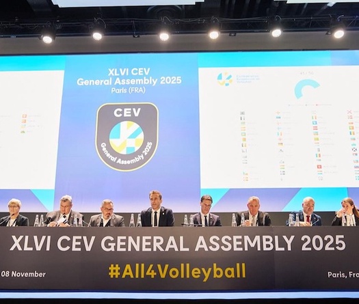 Liên đoàn bóng chuyền châu Âu họp Đại hội thứ 46 tại Paris