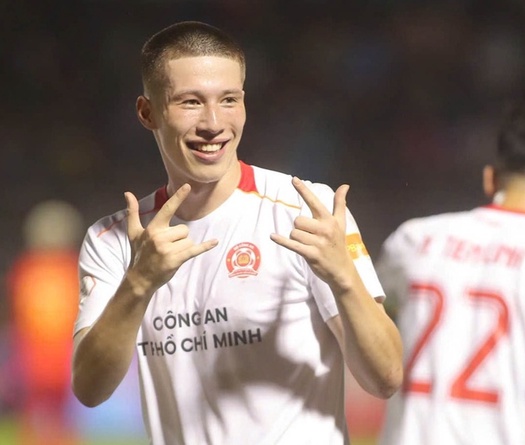 Harry Kane tác động để tiền đạo Việt kiều Williams Lee trở về thi đấu tại V.League