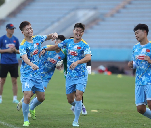 Đỗ Duy Mạnh: “Tuyển Việt Nam không chủ quan dù từng thắng Lào 5-0”