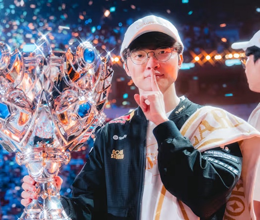 Kinh tế Esports toàn cầu dịch chuyển với chiếc cúp CKTG thứ 6 của Faker