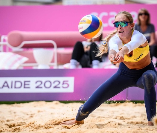 Ukraine giành tấm vé đầu tiên vượt qua vòng bảng giải bóng chuyền bãi biển VĐTG