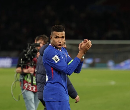 Mâu thuẫn âm thầm trong đội tuyển Pháp về đặc quyền của Mbappe
