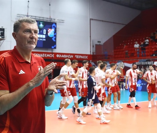 Olympiacos chia tay HLV Andrea Gardini sau khởi đầu chông chênh