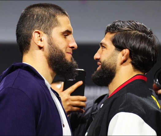 Arman Tsarukyan bất ngờ với chiến thắng “quá dễ” của Makhachev tại UFC 322