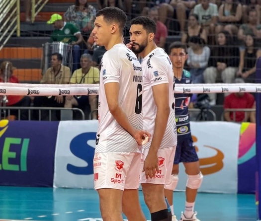 Goiás lội ngược dòng kịch tính trước Guarulhos trong trận Superliga căng thẳng