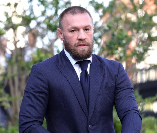 Conor McGregor khởi kiện Sky News vì phỉ báng sau phát ngôn gây tranh cãi ngoài tòa án