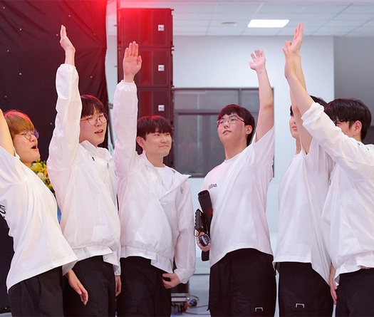 LMHT Hàn Quốc vô địch ECA 2025 với thành tích bất bại