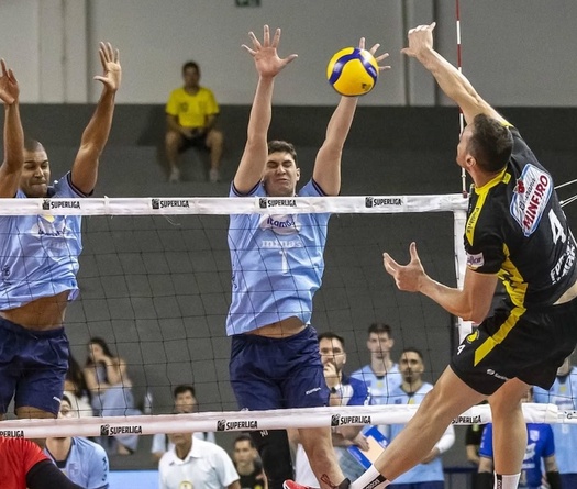 Praia Clube tiếp tục bất bại sau trận “marathon” tại Superliga nam Brazil