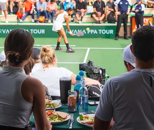 Cuộc đoàn tụ kỳ diệu sau 40 năm trên sân Pickleball