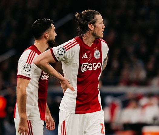 Dự đoán Ajax vs Benfica, 0h45 ngày 26/11, Champions League 2025/26