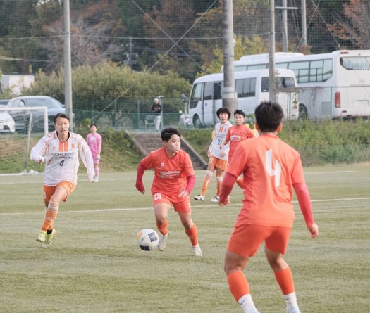 Tuyển nữ Việt Nam thắng đậm đội bóng đại học Nhật Bản