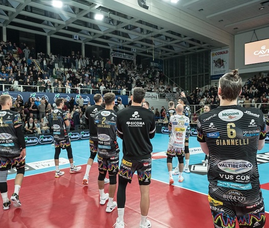 Trento hạ gục Perugia 3-1 Trong Trận Đấu Bùng Nổ Tại SuperLega
