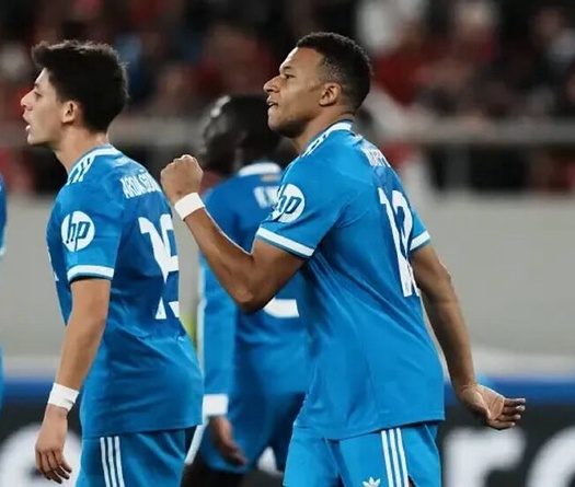 Mbappe ghi 4 bàn thắng trong 7 phút, lập hat-trick nhanh thứ hai lịch sử