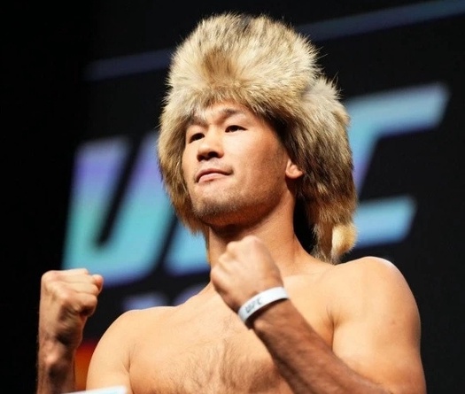 Shavkat Rakhmonov sẽ đấu “bất kỳ ai” để tranh đai Ivới Islam Makhachev