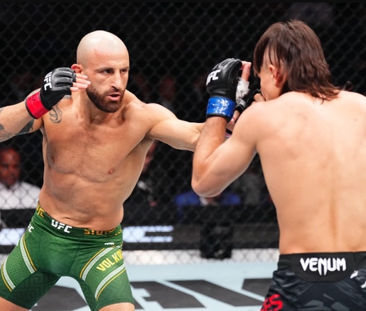 Alexander Volkanovski: Evloev và Murphy xứng tranh đai hơn Lopes