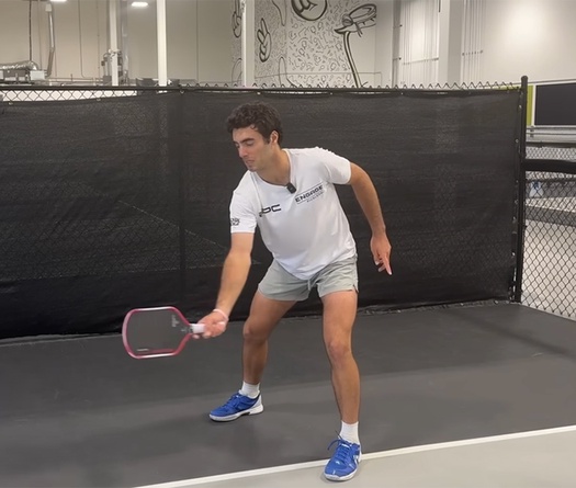 Kỹ thuật Pickleball: Push Drop - Vũ khí cơ bản nhất và nguy hiểm nhất của các tay vợt chuyên nghiệp