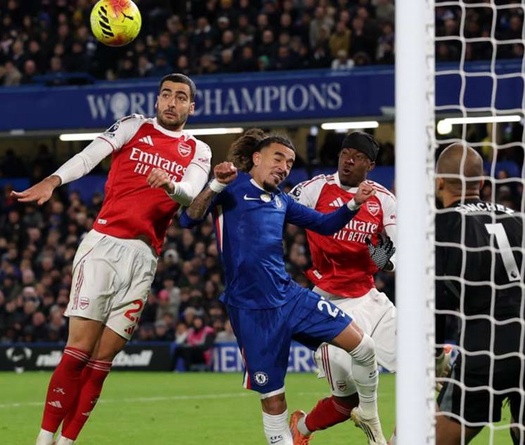 Bảng xếp hạng Ngoại hạng Anh sau khi Arsenal bị chia điểm