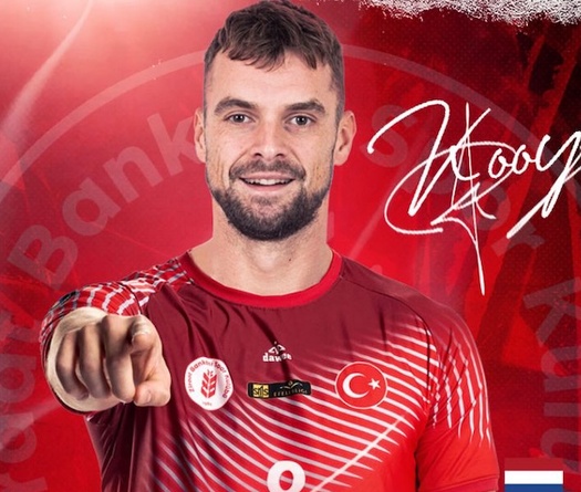 Dick Kooy cập bến Ziraat Bankkart — mảnh ghép kinh nghiệm cho tham vọng vương triều Ankara