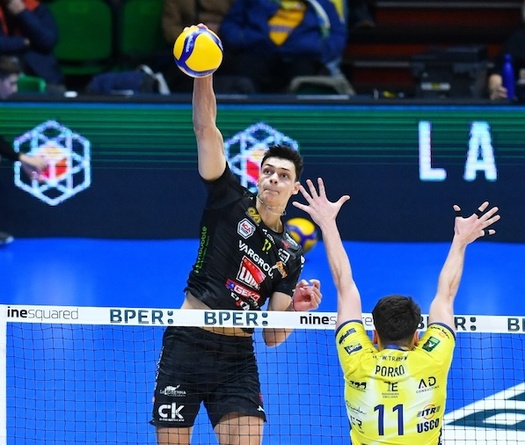 Modena đánh bại Civitanova — cú sốc trong “classico” bóng chuyền Ý