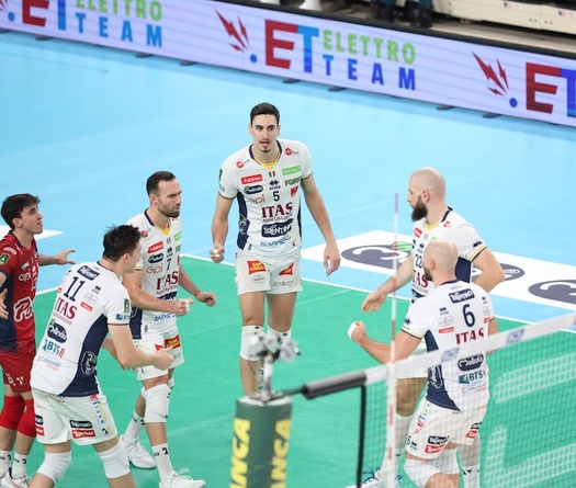 Trận cuối lượt đi: Trentino hướng tới thắng lợi giữ vững tốp đầu