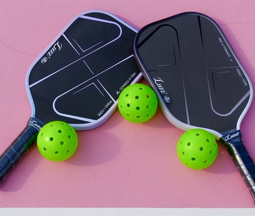 Review Luzz Pro 4 Tornazo: Đột phá trong thế giới vợt pickleball cao cấp