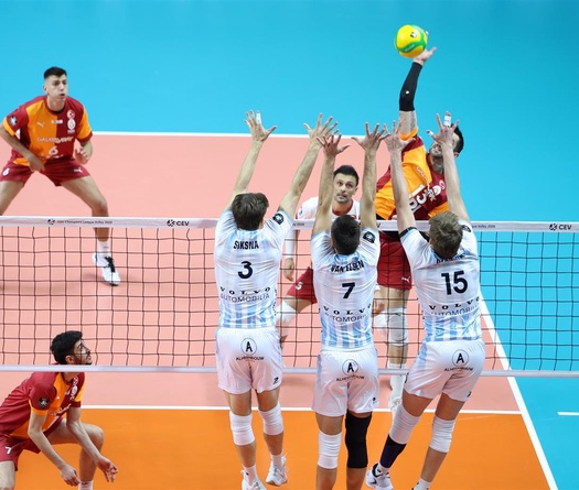 Galatasaray vượt ải Knack Roeselare trong trận cầu 5 set nghẹt thở tại Champions League