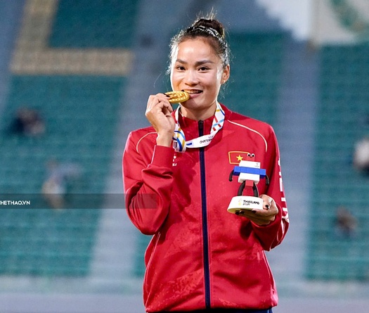 Vượt "chiếc rào định mệnh" Quách Thị Lan hoàn tất cú đúp HCV đỉnh cao