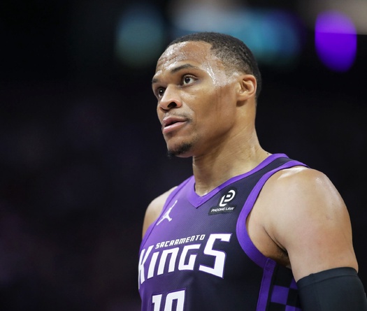 Russell Westbrook vượt qua Magic Johnson về kiến tạo, khẳng định chưa nghĩ đến chuyện giải nghệ