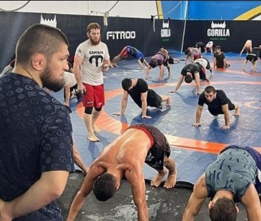 Khabib Nurmagomedov: “Không có tự do ngôn luận” trong phòng tập của tôi