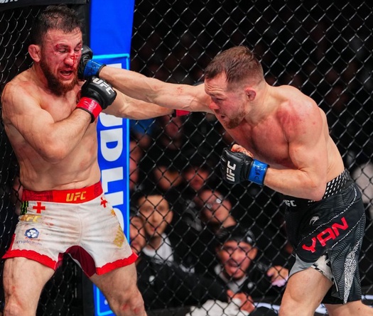 Michael Bisping khuyên Merab Dvalishvili tạm nghỉ đấu sau UFC 323