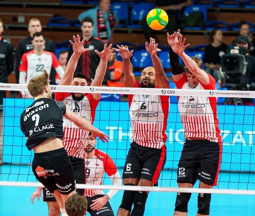 Resovia thi đấu áp đảo trên sân nhà, Champions League trở lại đầy ấn tượng