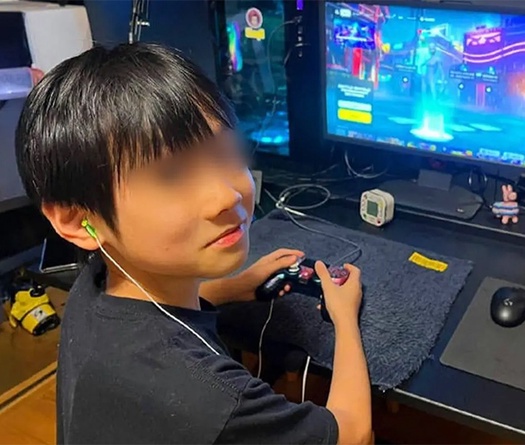 Thiếu niên 12 tuổi nghỉ học để theo đuổi sự nghiệp Esports, được cha mẹ ủng hộ