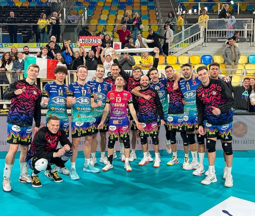 Perugia giành chiến thắng kịch tính 3-2 trước nhà vô địch Tây Ban Nha tại Las Palmas