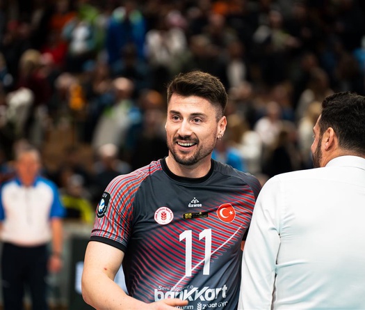 Ziraat Bankkart Ankara thị uy sức mạnh, quét sạch ACH Volley Ljubljana