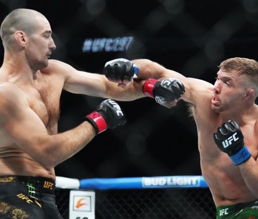 Sean Strickland tố UFC gây áp lực tái đấu Dricus du Plessis dù anh gãy vai