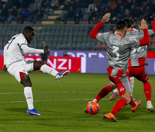 Dự đoán Genoa vs Cagliari, 0h30 ngày 13/1, Serie A 2025/26