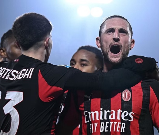 AC Milan bất bại 19 trận liên tiếp tại Serie A lần đầu tiên sau 21 năm