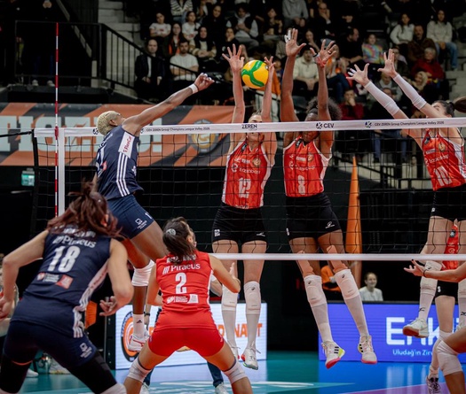 Eczacıbaşı Dynavit thắng “tốc hành” Olympiacos, khẳng định sức mạnh tại Champions League nữ