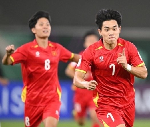 Báo Hàn Quốc: Phép thuật của Kim Sang-sik đưa U23 Việt Nam vào bán kết