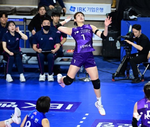 Kim Da-eun tỏa sáng với 18 điểm, Heungkuk Life nối dài mạch thắng lên con số 4